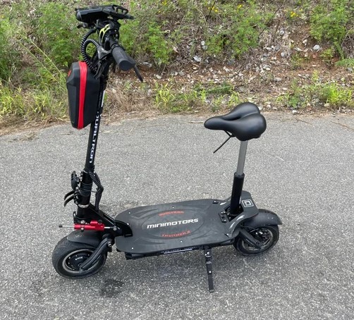 Dualtron Thunder 2 with a seat