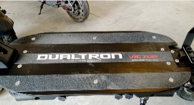 deck of the Dualtron Victor