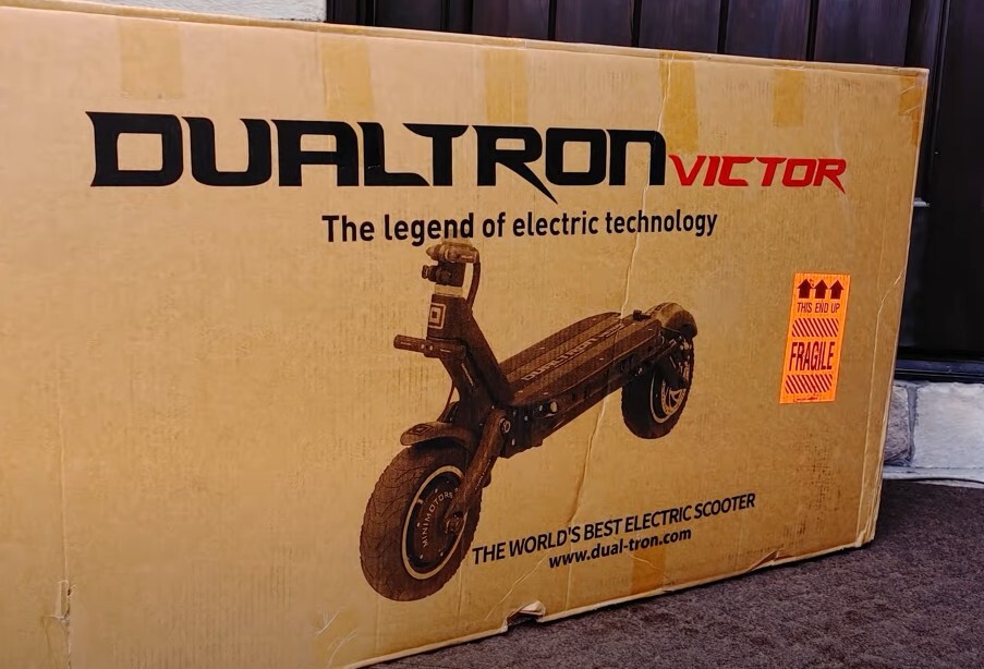unboxing of the Dualtron Victor
