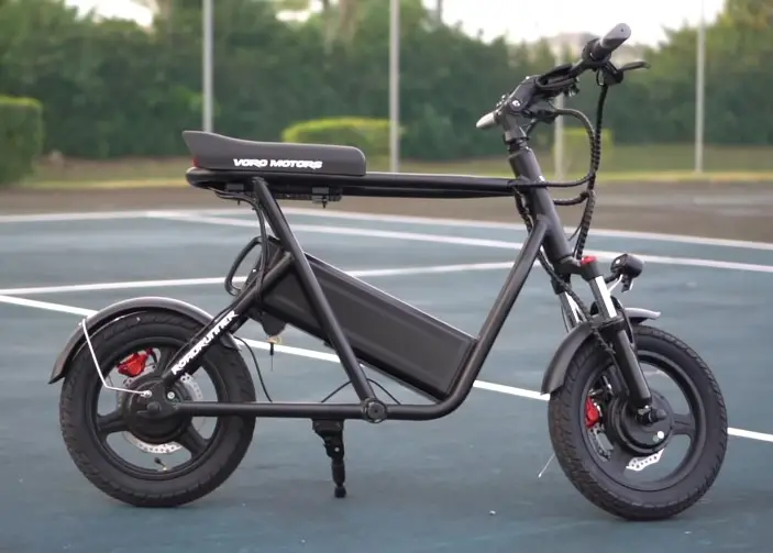 EMOVE RoadRunner Pro Seated Electric Scooter - Voromotors