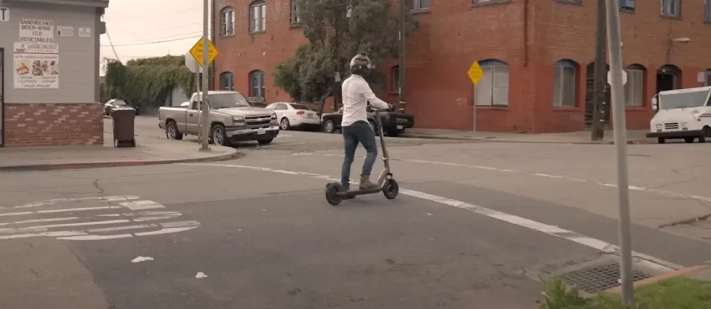electric scooter driving manually