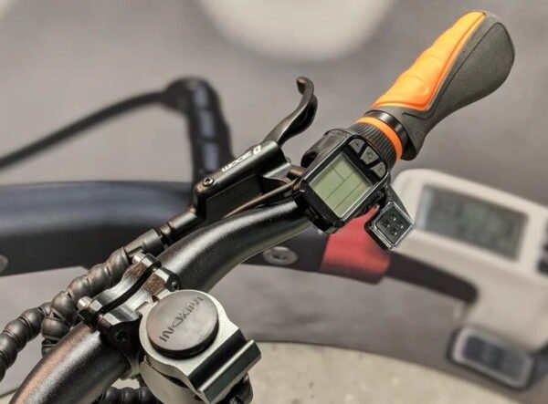 control screen on the right handlebar of an Inokim OXO electric scooter