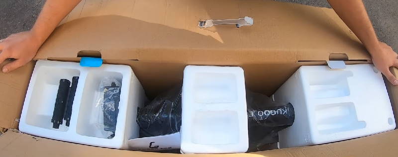 package and unboxing of the Kugoo ES2