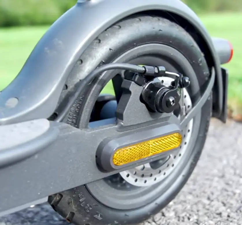 rear disc brake and caliper of the Xiaomi Essential